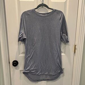 lululemon athletica Blue Short Sleeve Tee like new!